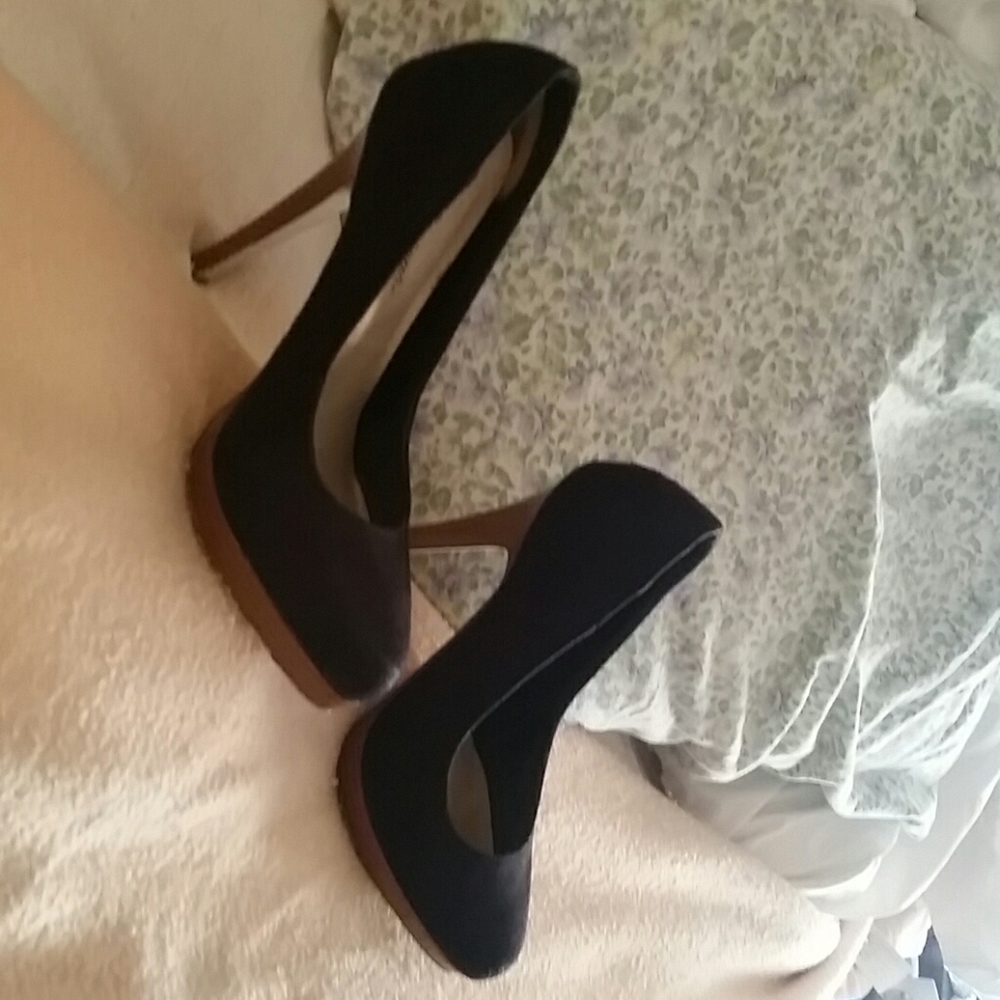 Shoe's